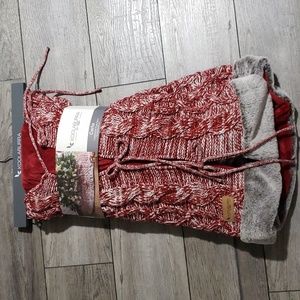 koolaburra by UGG Carla cable knit tree skirt, Christmas tree skirt 54" round